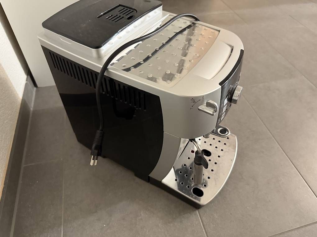 Macchine per caffè & Macchine per espresso: Kaffeemaschine  – Usato da Emmenbrücke venduto da ade_ljb8 2