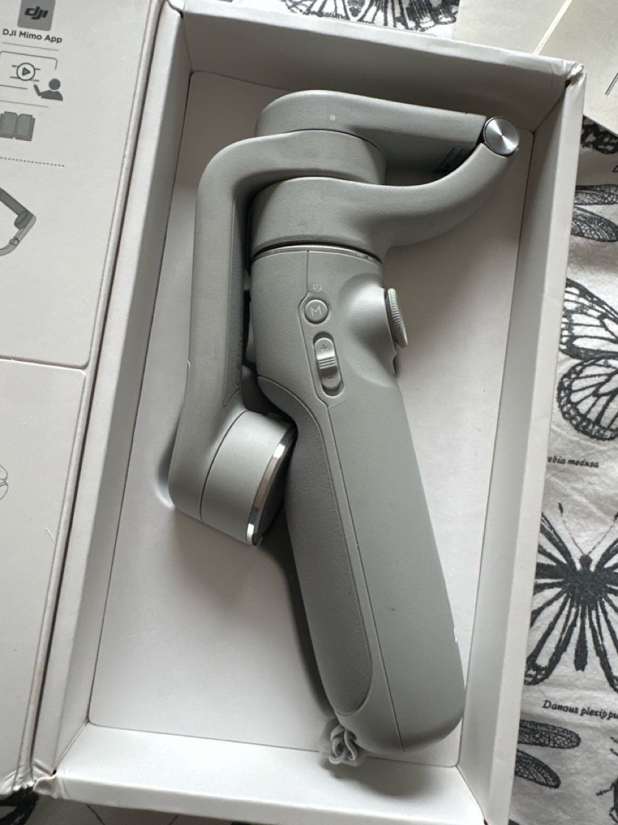 DJI Treppiedi & Teste: DJI OM 5 Athens Gray Smartphone Stabilizer – Usato da Bassersdorf venduto da Ayumiyamaguchi 3