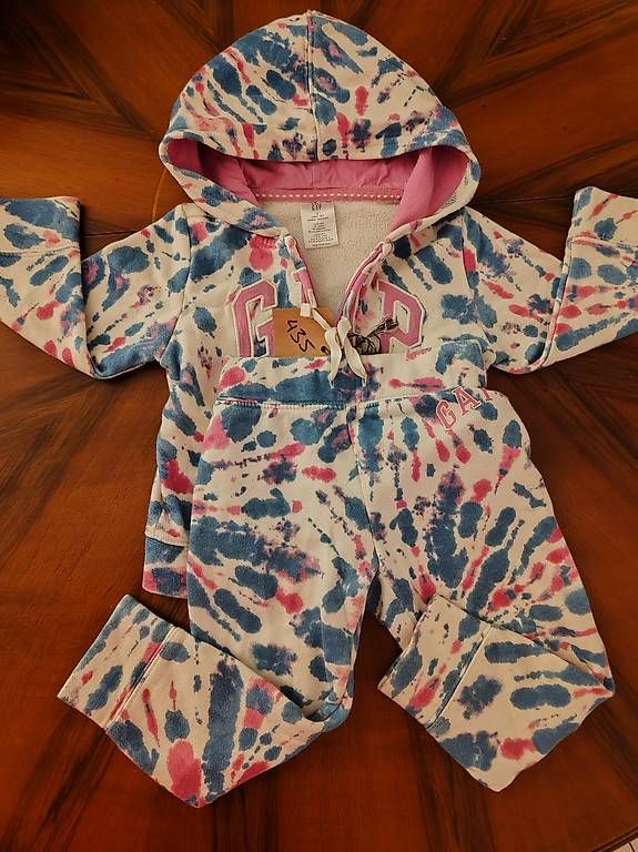 Jumpsuits: GAP training suit tuta batik – Gebraucht aus Grenchen von Dulcis_Fundo