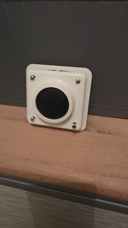 Interruttori: Schalter Badezimmer Wasserdicht IP55 – Usato da Zürich venduto da Tornadorey