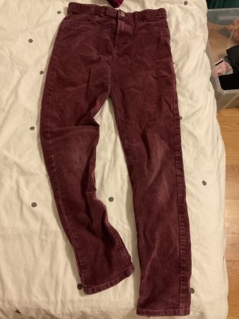 Weinrote Hose kinder