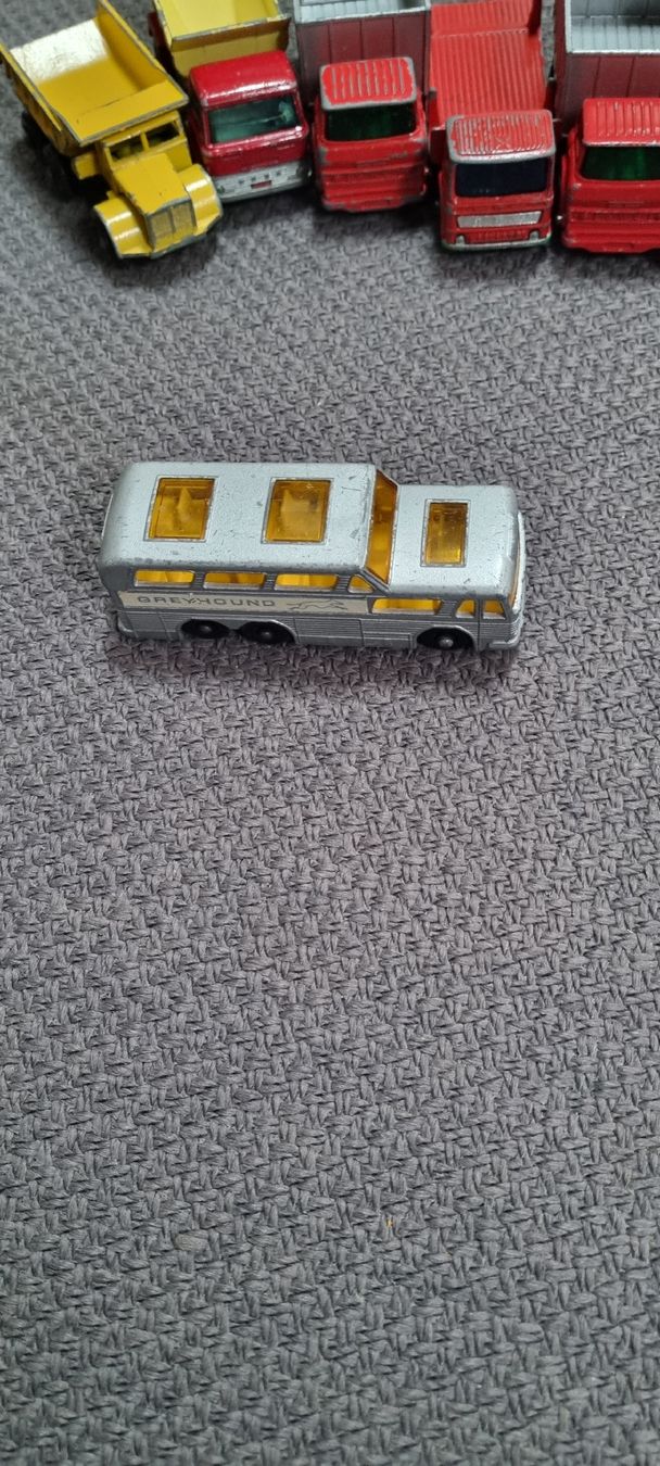 Matchbox Modellini d'auto: Matchbox Autos – Usato da Dietlikon venduto da lum_9n98 1