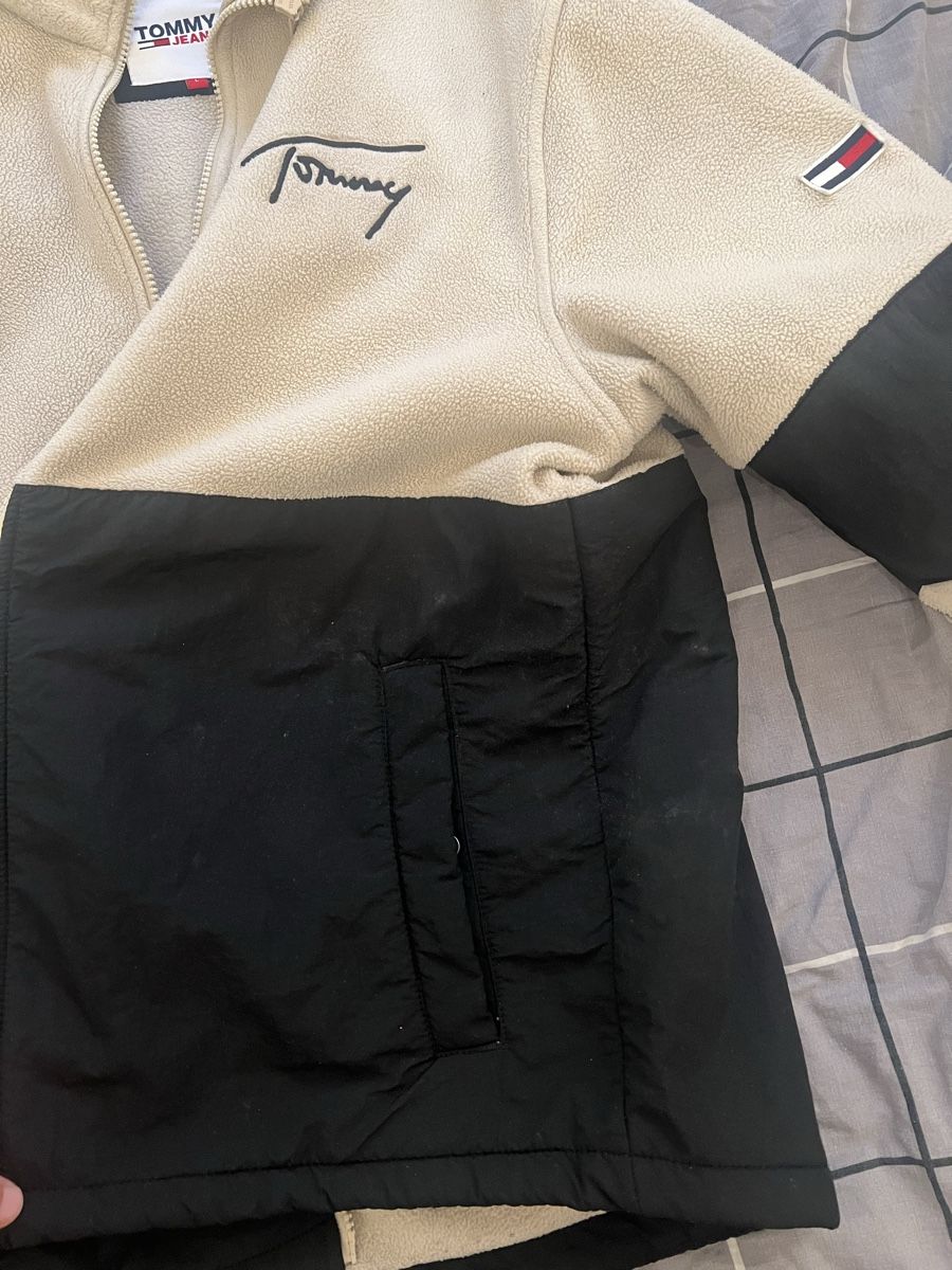 Tommy Hilfiger Jacken: Tommy hilfiger teddy jacke – Gebraucht aus Erstfeld von sve_8nsr 2