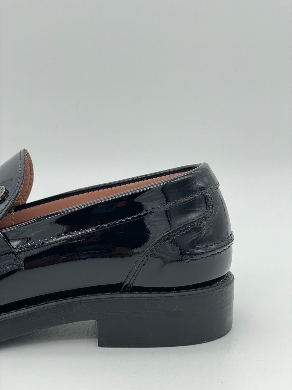 Scarpe da donna: Pollini Penny Loafer EU 35 Schwarz – Usato da Zürich venduto da shoe_shop 4