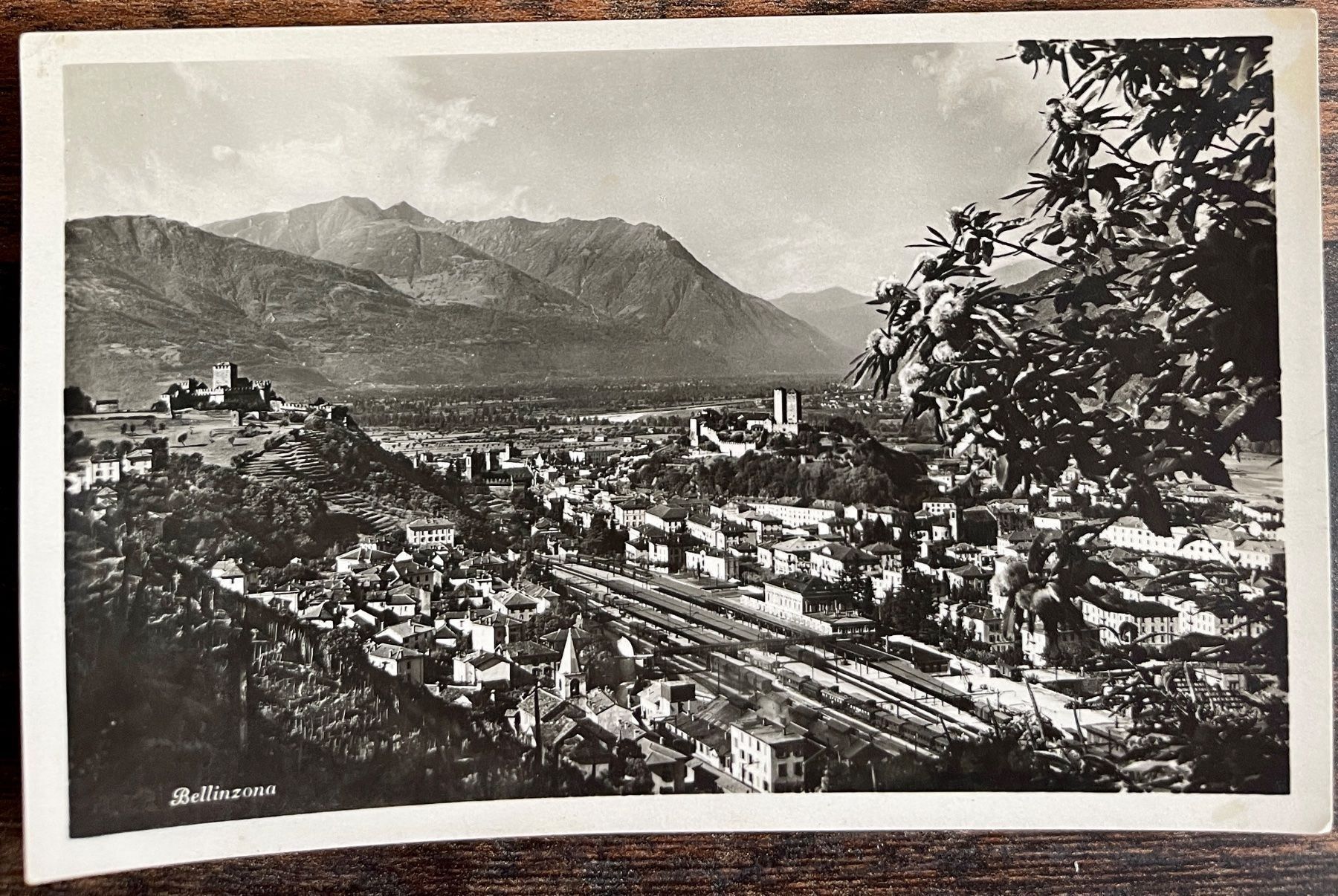 Cartoline postali: BELLINZONA: BELLE VUE 1934 – Usato da Lutry venduto da Ediego