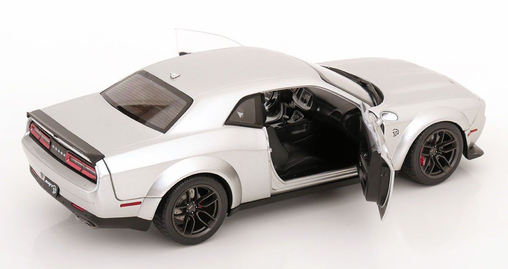 Dodge Modellautos: Dodge Challenger SRT Hellcat Redeye Widebody 2023 silber – Neu und originalverpackt aus Gerlafingen von espero88 3