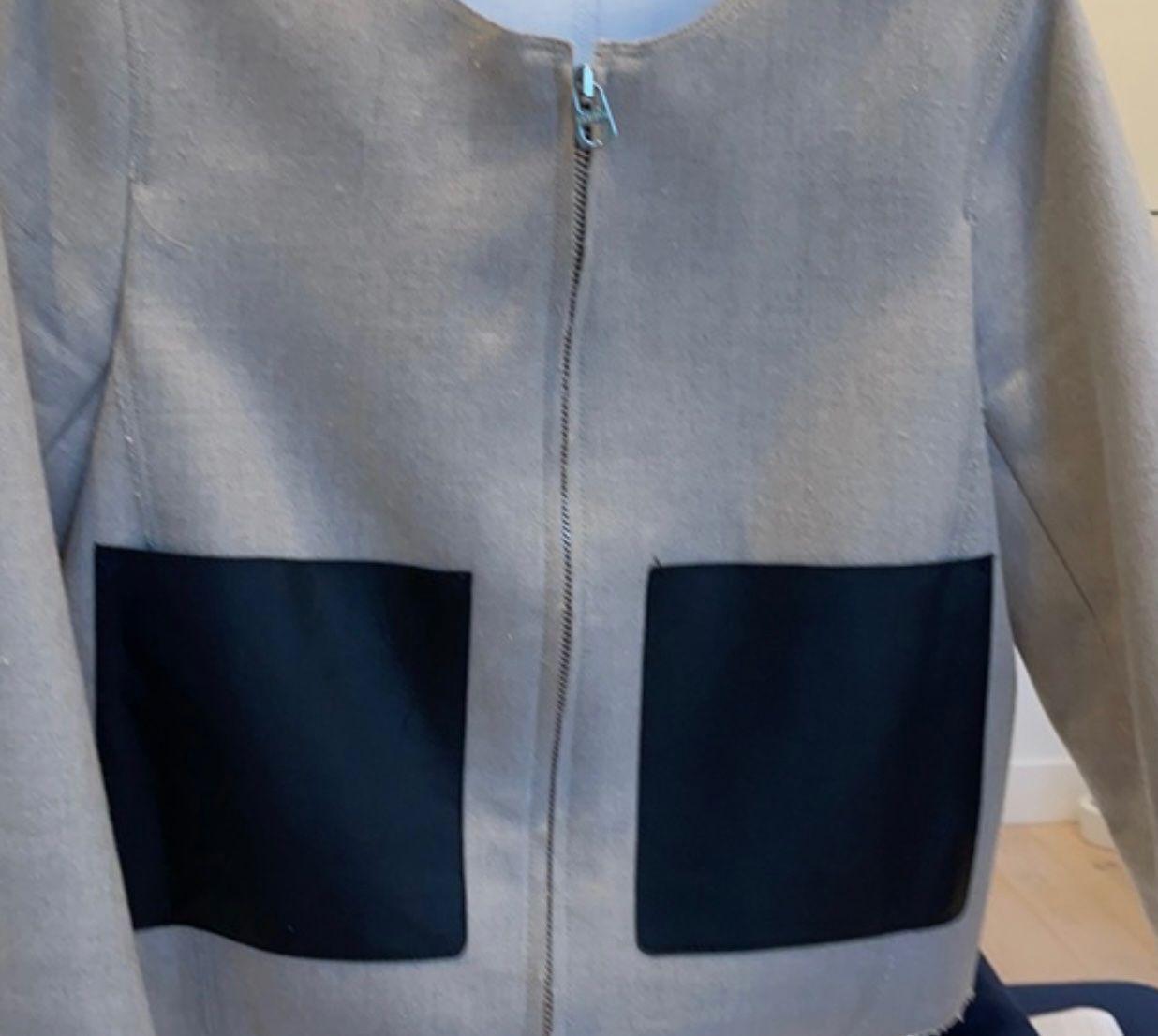 Sandro Jacken: Sandro Blazer – Gebraucht aus Glattbrugg von A.S.90