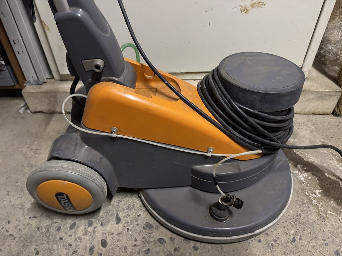 Tutte le macchine: Taski ergodisc 165 Einscheibenmaschine - Top Zustand! – Usato da Staad SG venduto da FaMo-moto 1