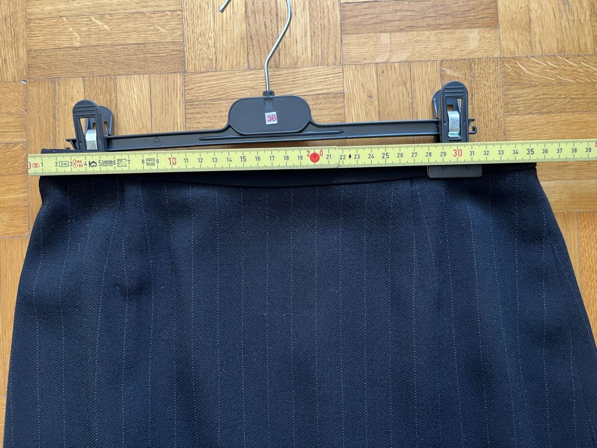 Armani Completi & Tailleur: Anzug Armani S/M – Usato da Freienbach venduto da alile 7