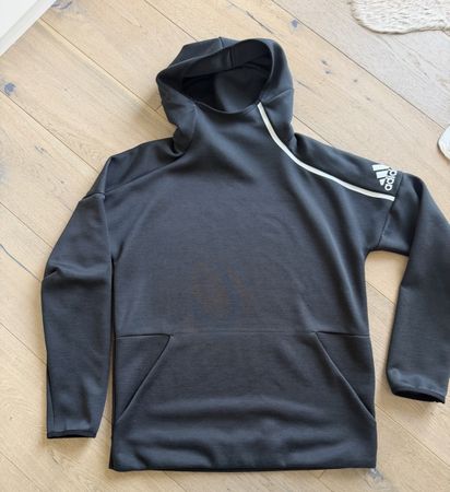 Schwarzes Hoodie von Adidas, Gr. M