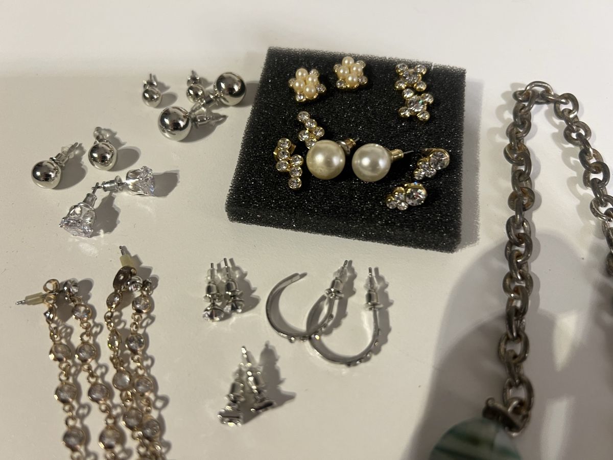 Altri gioielli: Lot de bijoux – Usato da St-Pierre-Clages venduto da ste_xk6p 1