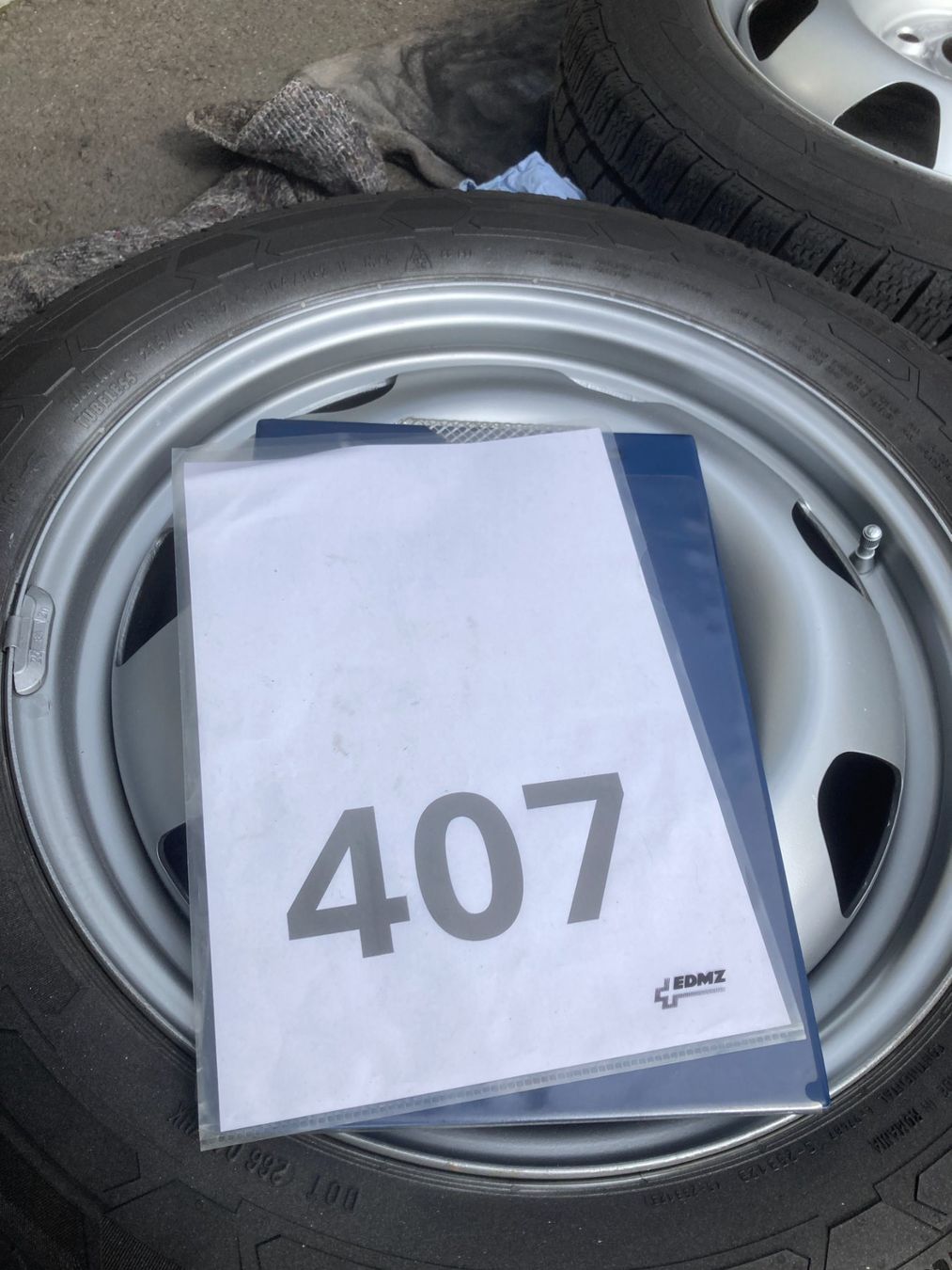 Continental Pneumatici & Ruote complete: VW T6 Multivan Winterräder 215/60R17 Continental – Usato da Cham venduto da Cham6332 9
