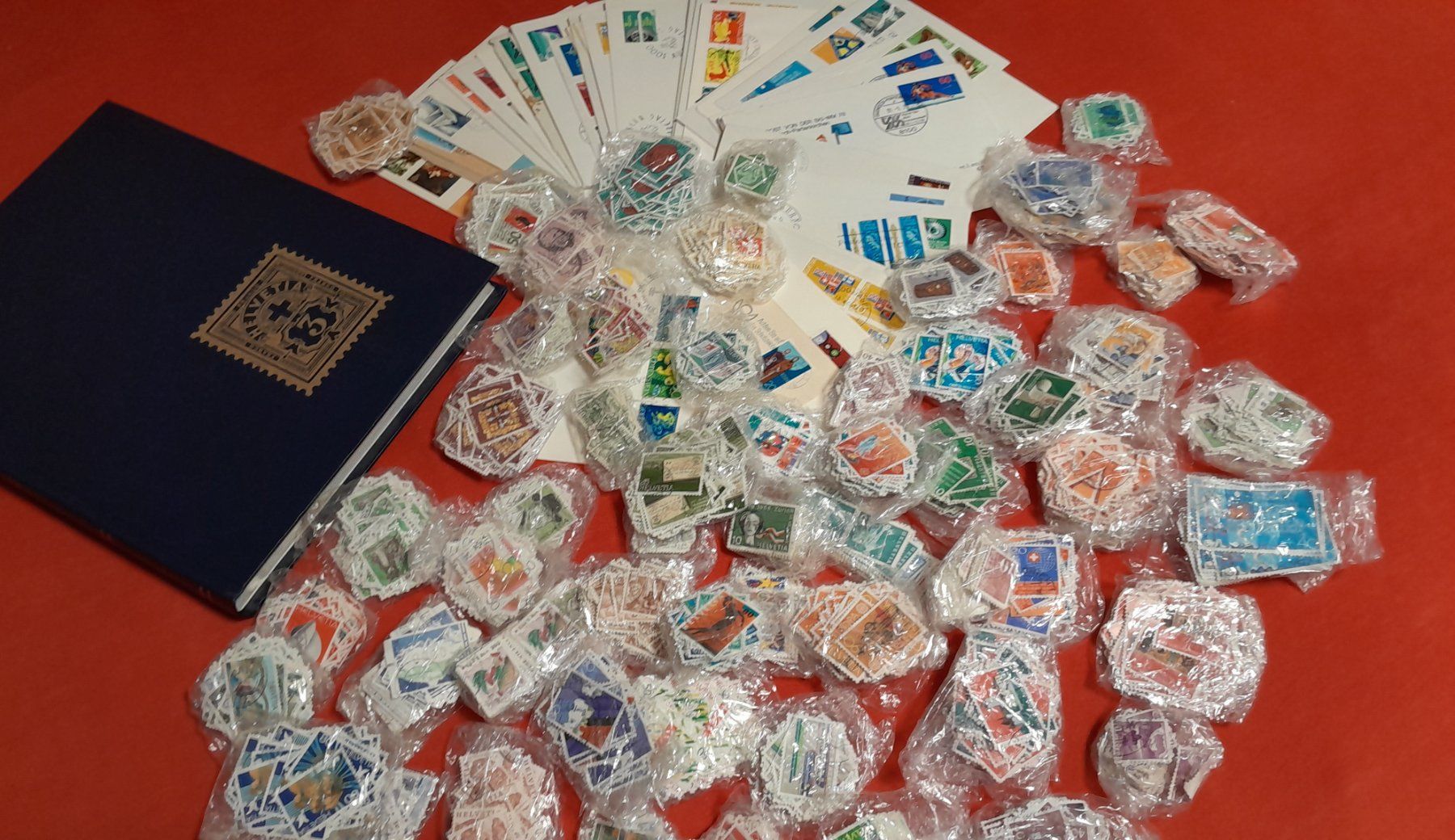 Tutti i francobolli: Brifmarkensammlung – Usato da Schwerzenbach venduto da Aura888 5