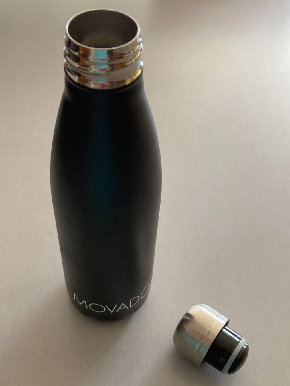 Borracce & Thermos: Movado Wasserflasche, Schwarz, – Nuovo (secondo la descrizione) da Obfelden venduto da miau68 3