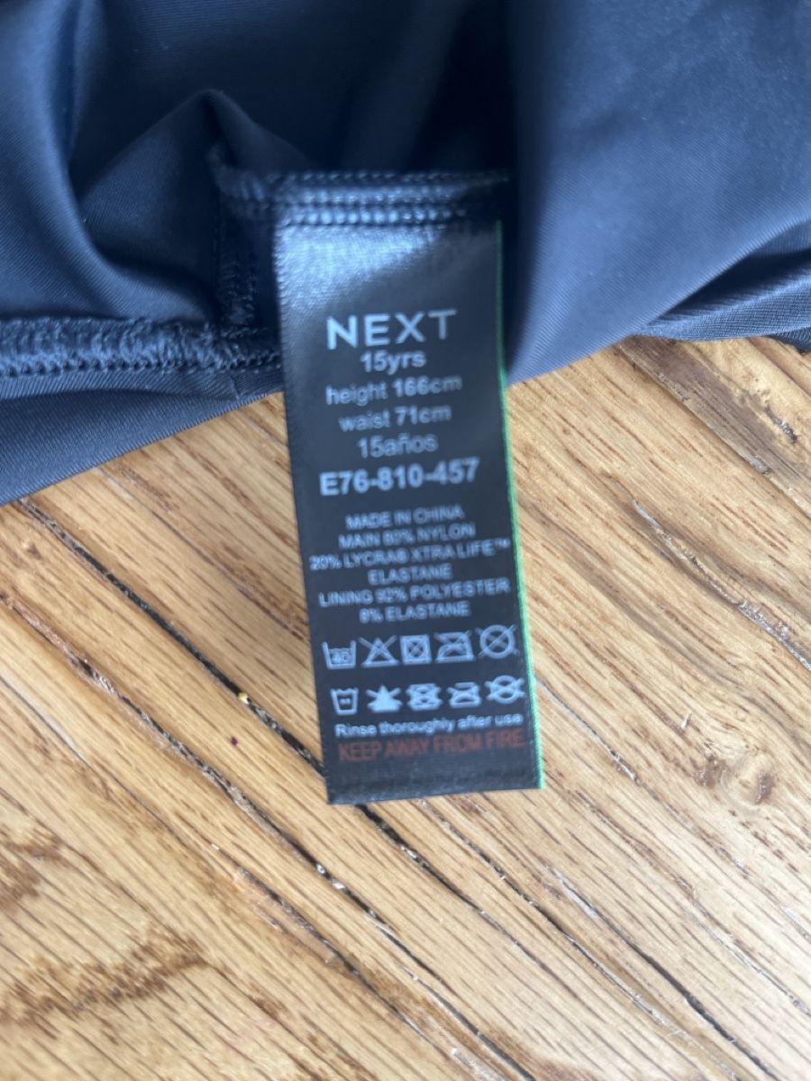 Next Maillots de bain: Next Badekleid NEU Gr 166 – Neuf (Voir description) à Detligen par Carina_1981 3