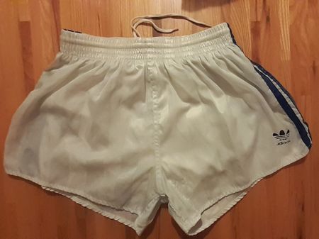 ADIDAS Vintage Nylon Sprinter Shorts D6