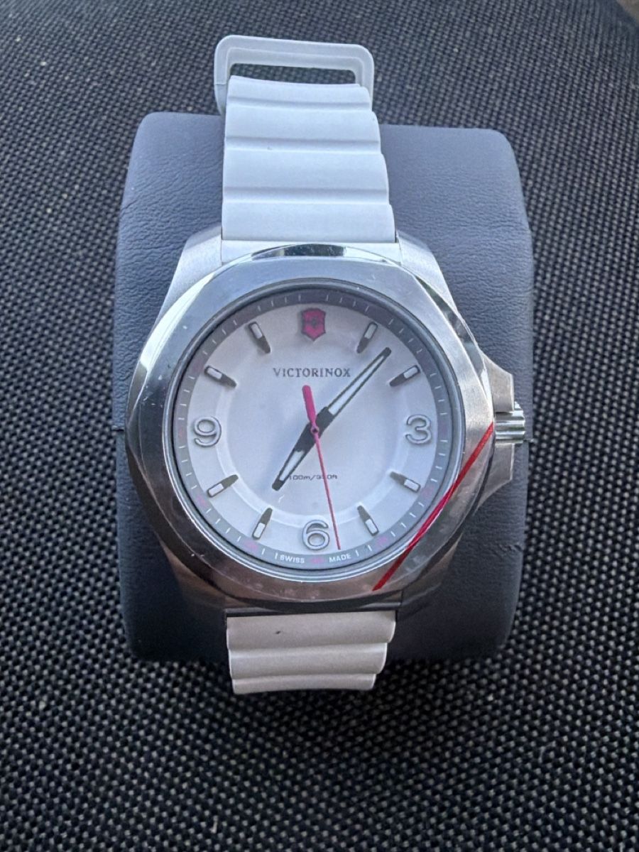 Victorinox Uhren: Victorinox Uhr – Gebraucht aus Schattdorf von Sonderdruck 2