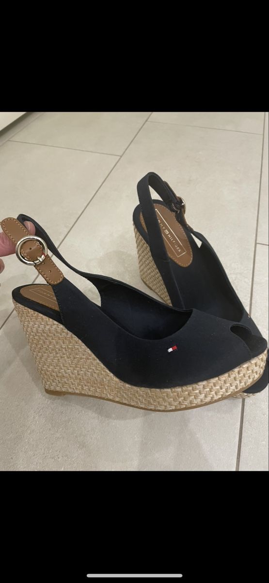Tommy Hilfiger Scarpe da donna: Tommy Hilfiger Sandalen – Nuovo e nell'imballaggio originale da Rothrist venduto da ilodj 2