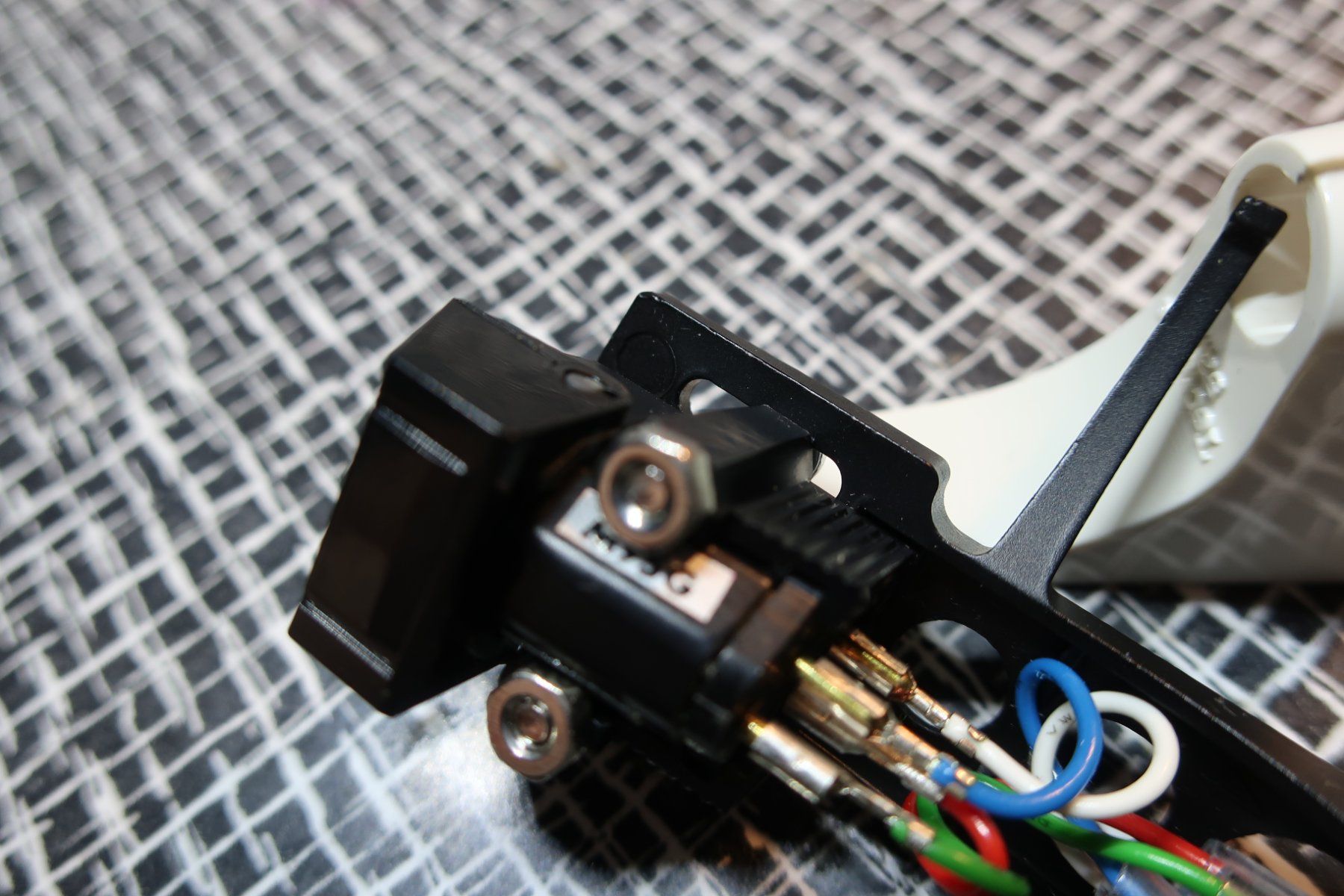 Giradischi: Shure M95G Tonabnehmer mit Headshell – Nuovo (secondo la descrizione) da Oberflachs venduto da genki-tama