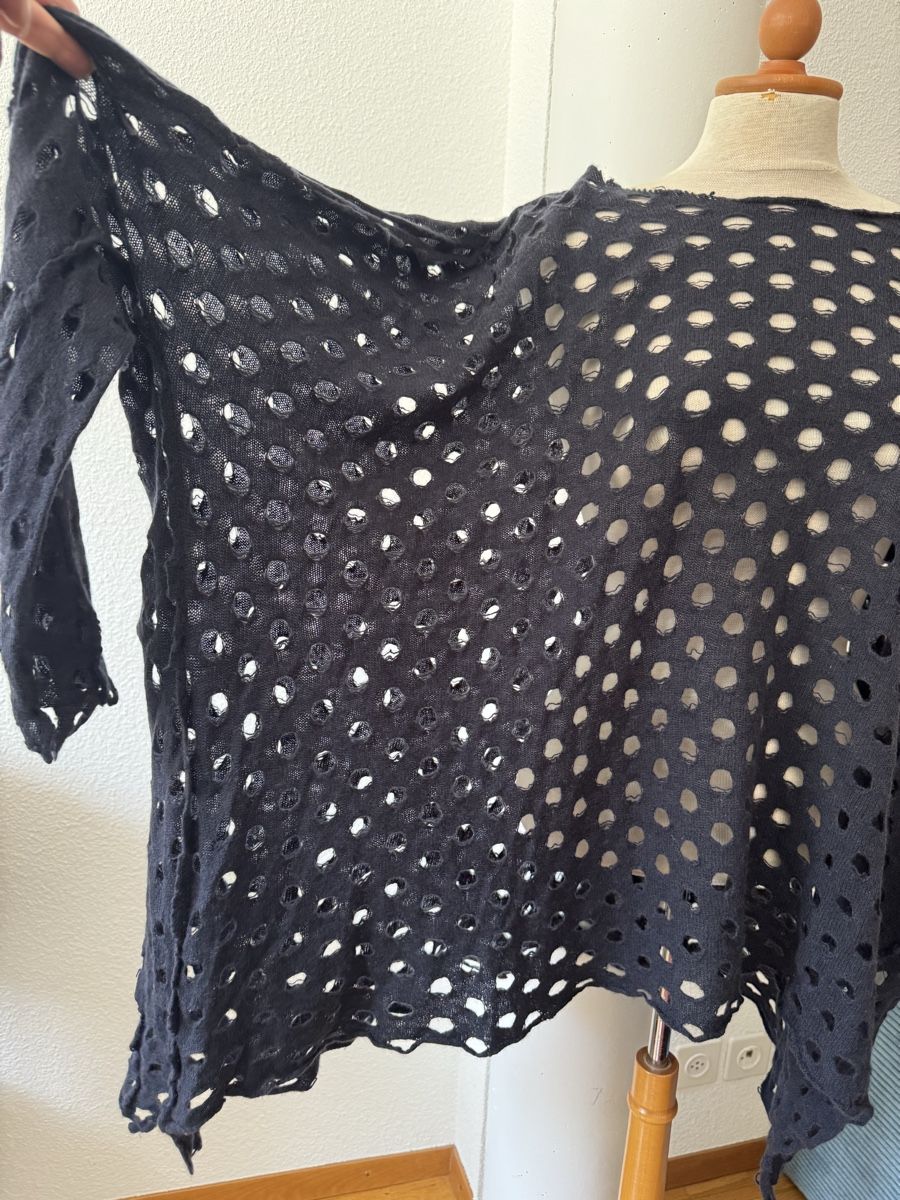 Rundholz Pullover & Sweatshirts: Pull oversize RUNDHOLZ OS 100% Cachemire noir, effet trous – Neu (gemäss Beschreibung) aus Morges von sandy069 7