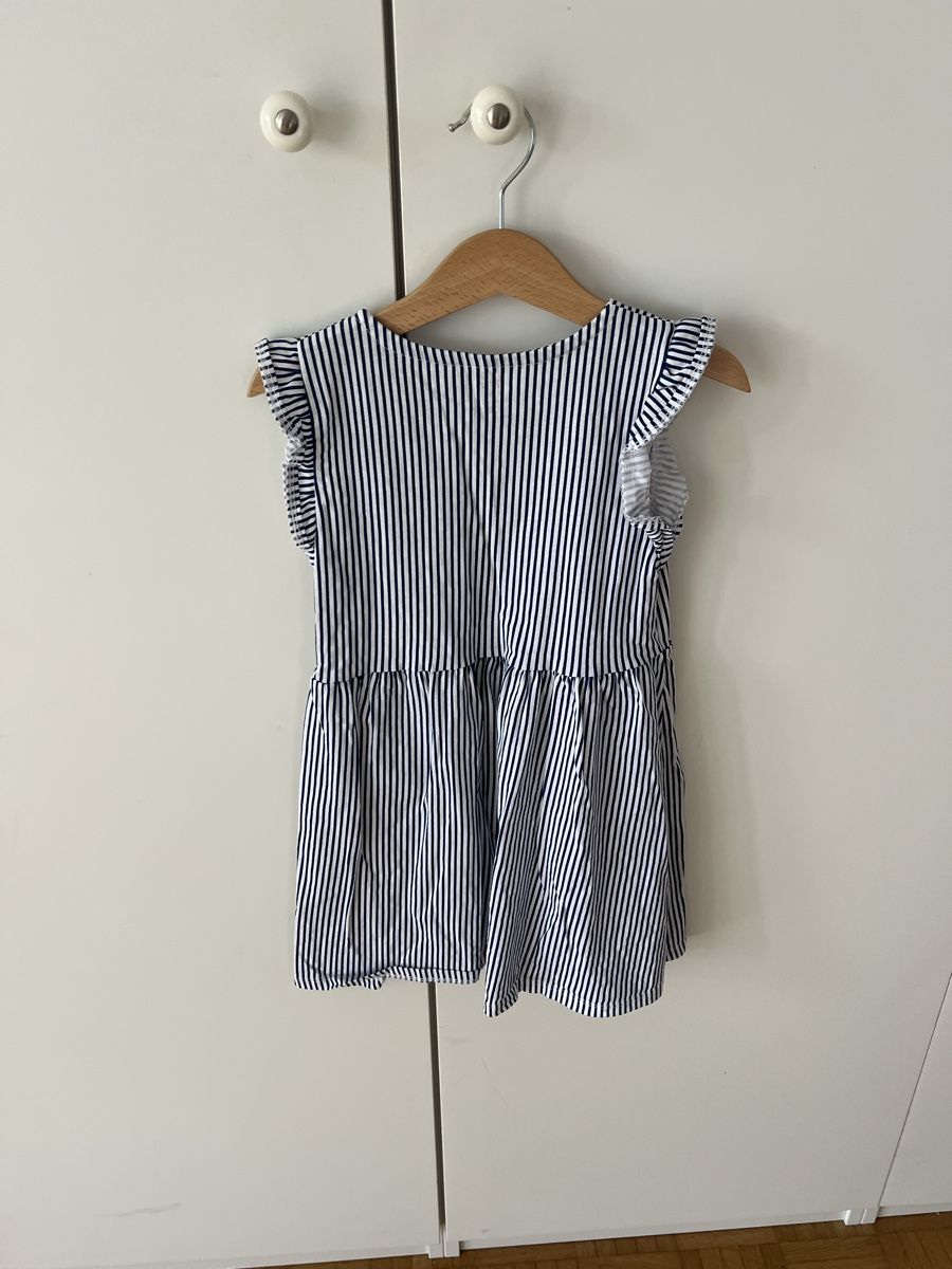 H&M Vestiti & Gonne: H&M Kleid Grösse 110/116 – Usato da Inwil venduto da Karenstone 2