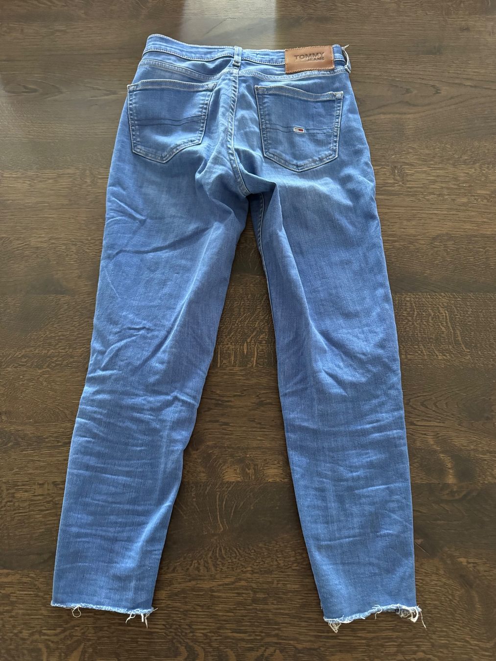Tommy Hilfiger Jeans: Tommy Jeans – Gebraucht aus Birrwil von LuciLola 1