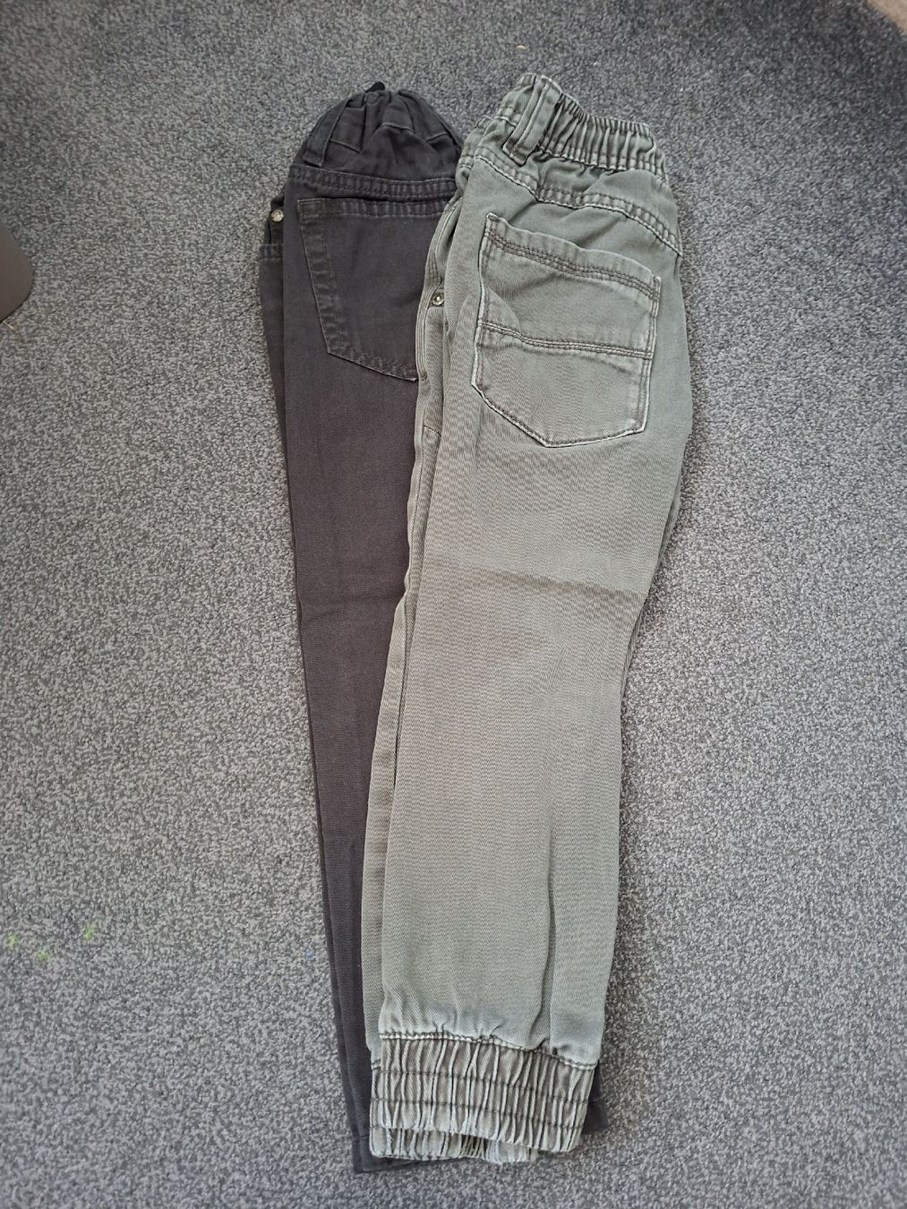 Pantaloni: Junge Hosen – Usato da Wohlen AG venduto da LiviaHartmann 1