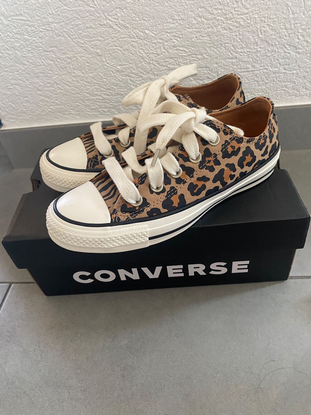 Converse Scarpe da donna: Converse All Star motif léopard 36 – Nuovo e nell'imballaggio originale da Granges VS venduto da avm_mj7b