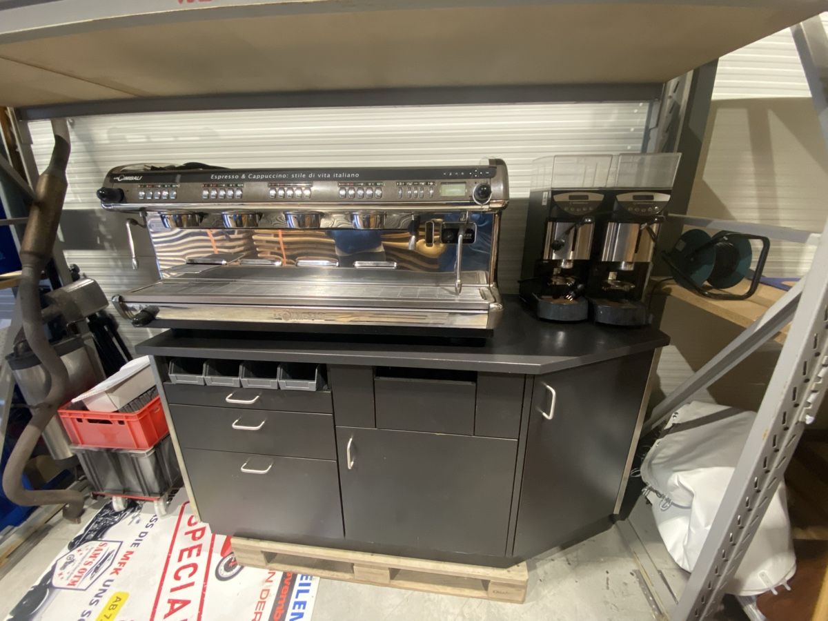 Cimbali Machines à café & Machines à expresso: La Cimbali Espressomaschine & 2x Mühlen Simonelli – D'occasion à Brunnenthal par NTGMBH 3