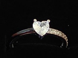 Ring mit herzförmigem Zirkonia, echt Sterling Silber 925