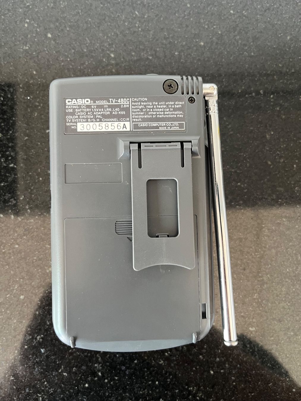 Casio Televisori: CASIO TV-480, LCD Pocket Color TV, Batterie oder DC IN 6V – Usato da Zürich venduto da ivo_t9rd 3