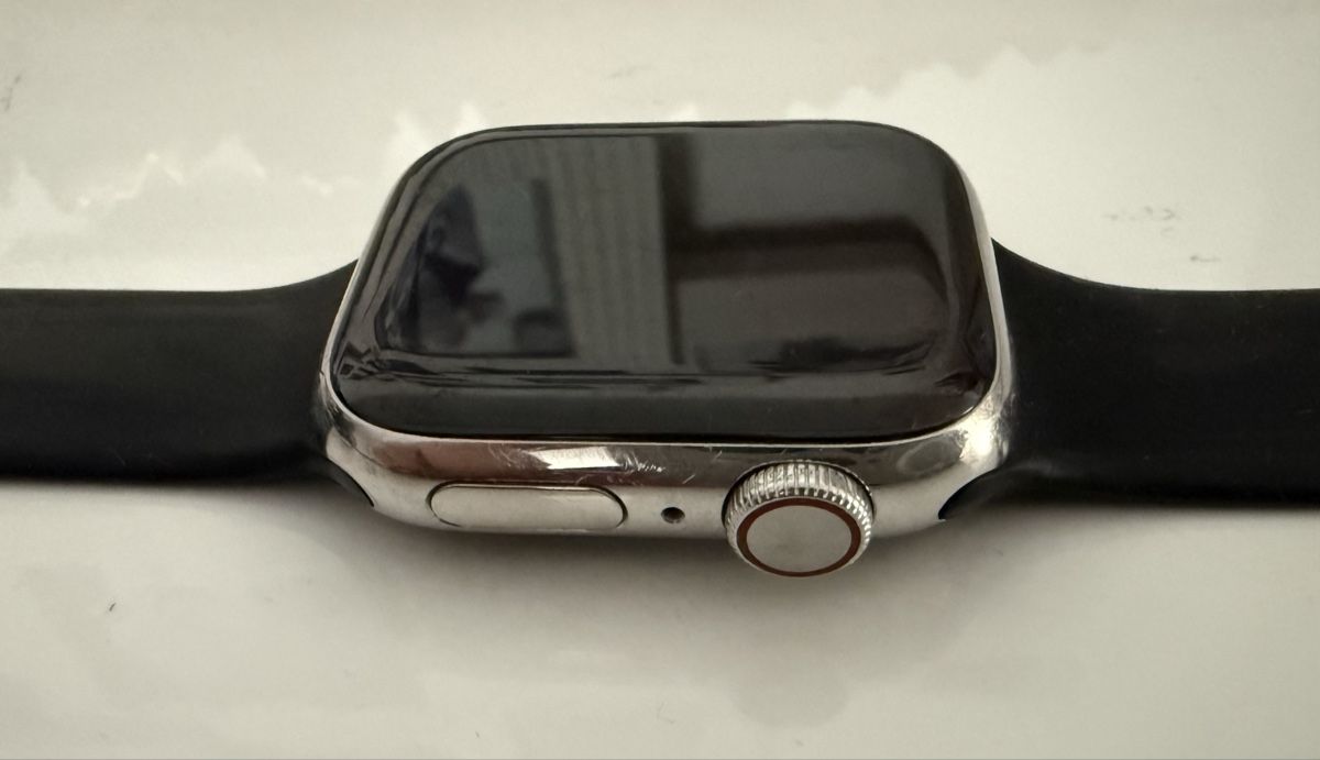 Apple Smartwatch: Apple Watch Series 7, 41mm, GPS, LTE – Difettoso da Winterthur venduto da Fabri2 3