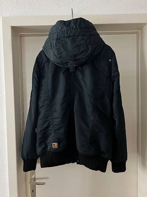 Jacken: Winterjacke  – Gebraucht aus Zuzwil SG von opp_hx2k 1