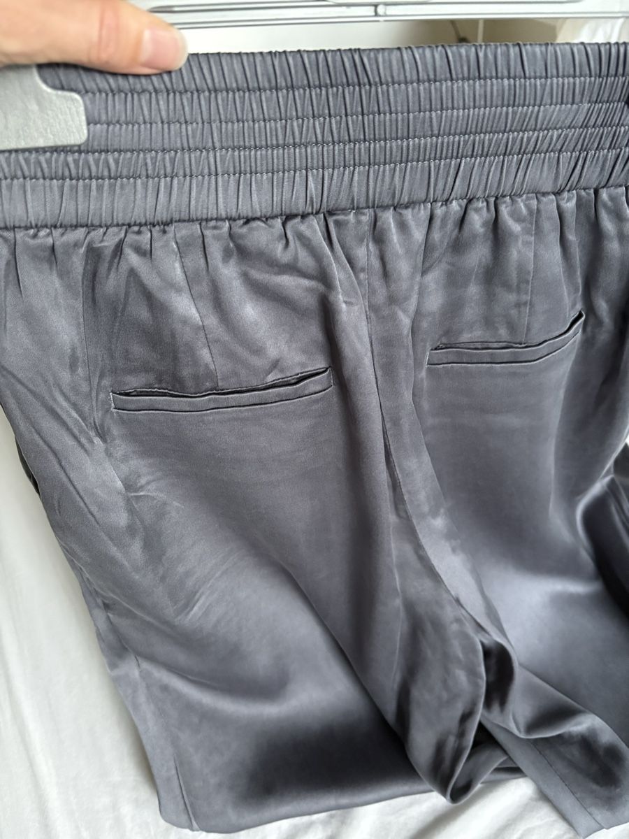 Massimo Dutti Pantaloni: Silky Hose wide leg blaugrau – Usato da Bern venduto da co_rinaa 1