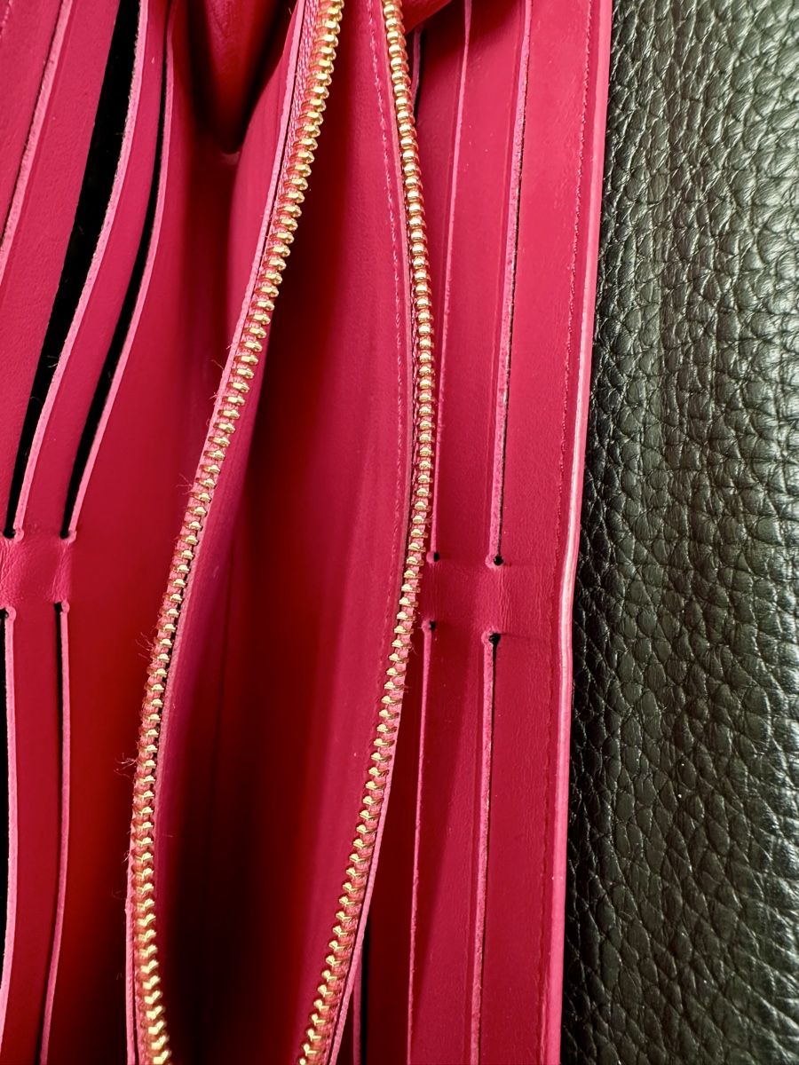 Louis Vuitton Portamonete: Louis Vuitton LV Capucines Geldbörse Schwarz – Usato da Fribourg venduto da contessa 6