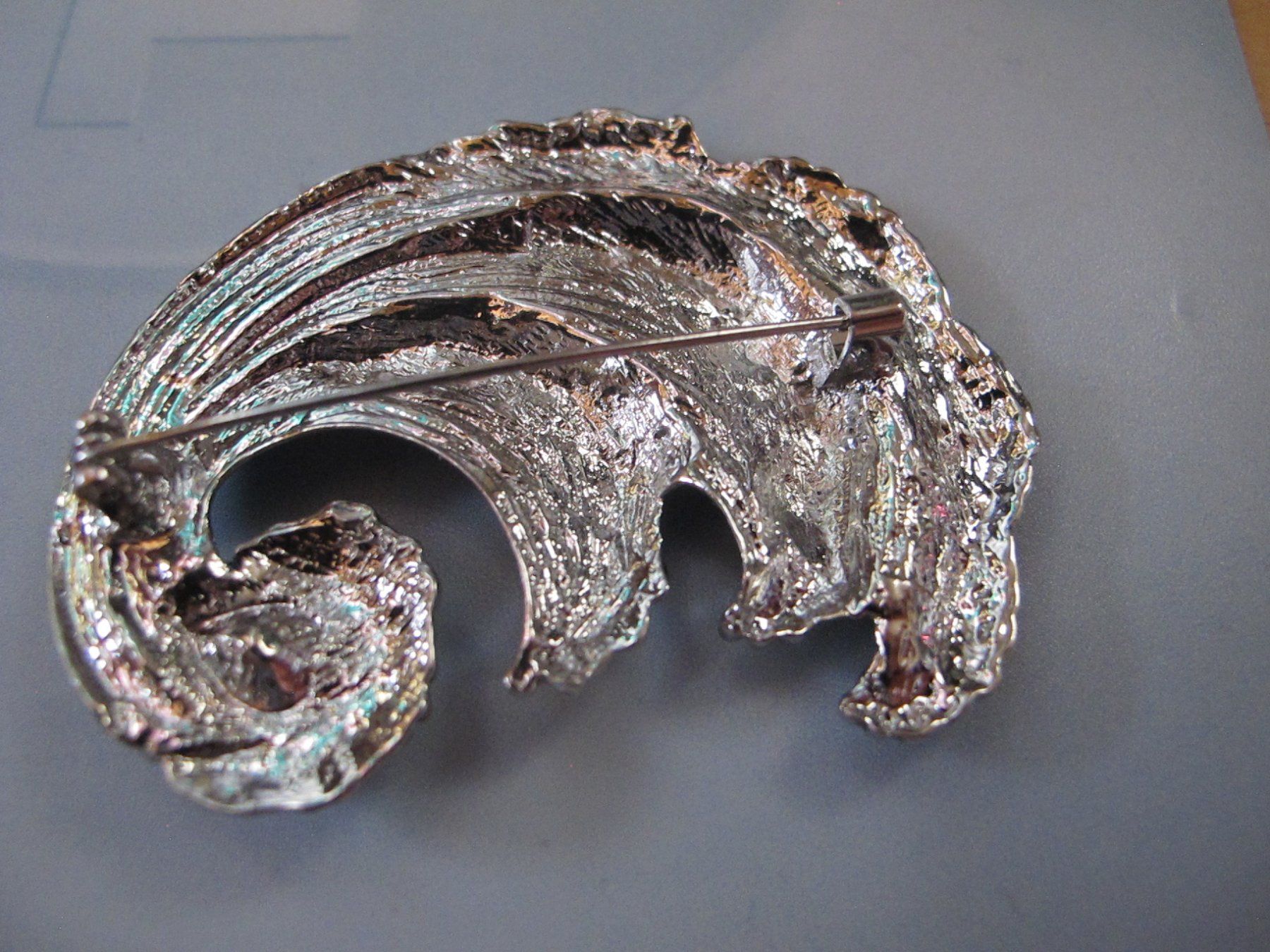 Broschen & Nadeln: wunderschöne Brosche in Form einer Welle ca. 6 cm – Neu (gemäss Beschreibung) aus Löhningen von Chimae67 8