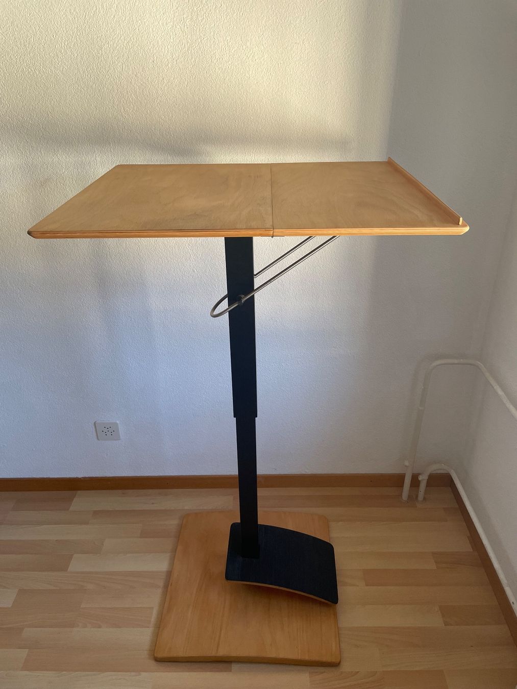 Scrivanie: Stehpult Moizi 25 – Usato da Luzern venduto da challenge1000 2