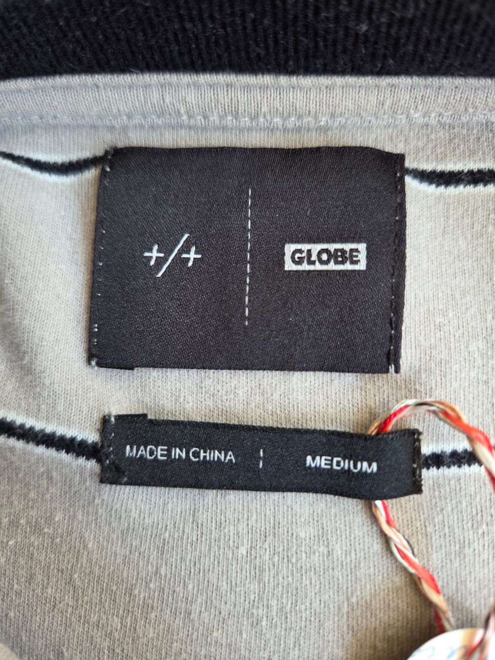 Maglioni & Felpe: Globe gestreiftes Langarmshirt - M – Usato da Bern venduto da -Aniko- 5
