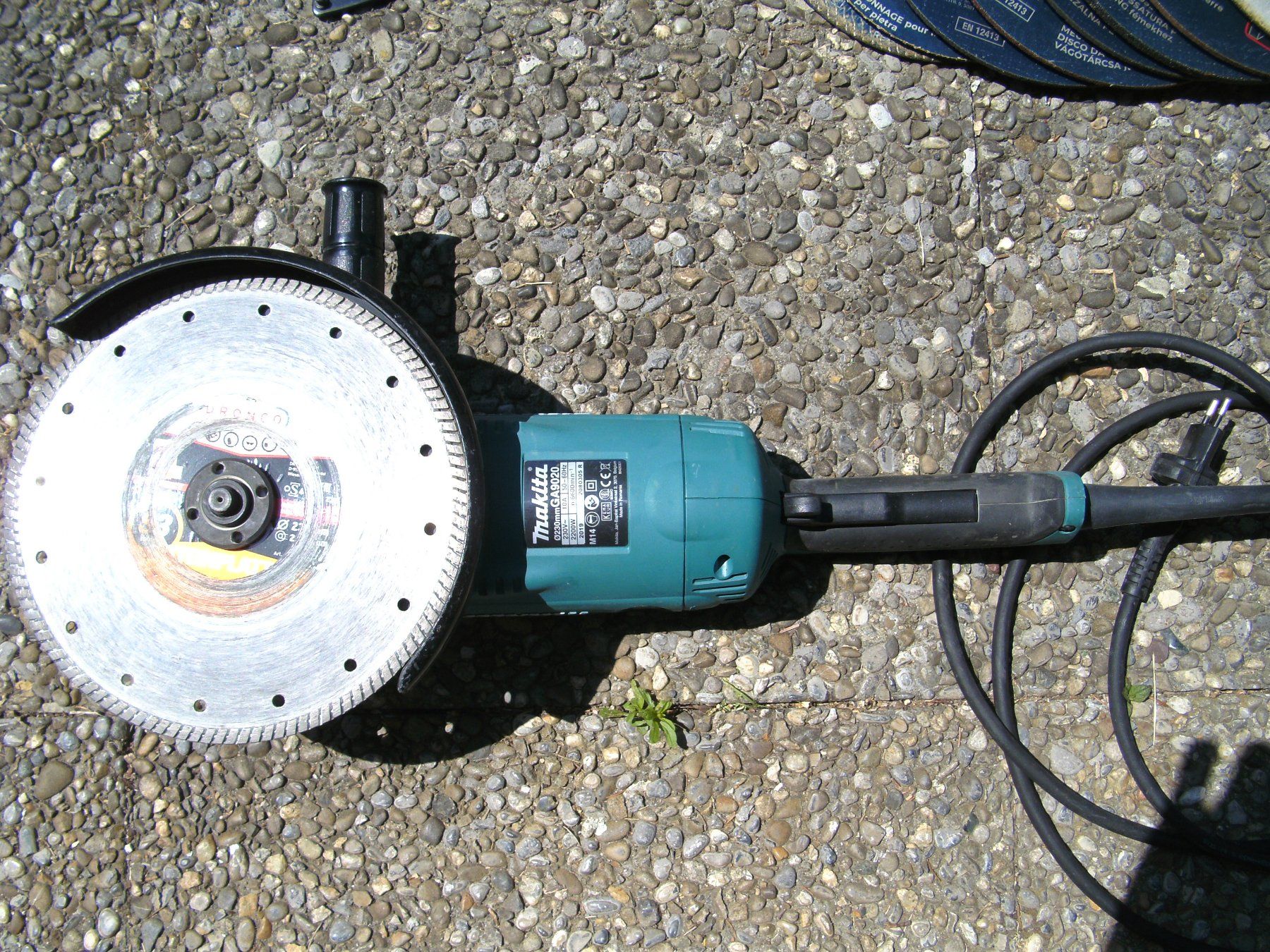 Makita Tutte le macchine: Makita Meuleuse d'angle 230mm – Usato da Pully venduto da kappagamma 2