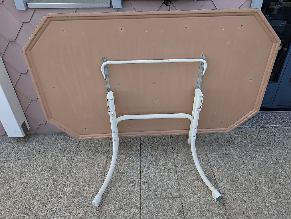 Set di tavolo e panche: Table et chaises de jardin – Usato da Dompierre FR venduto da Oursibear 3