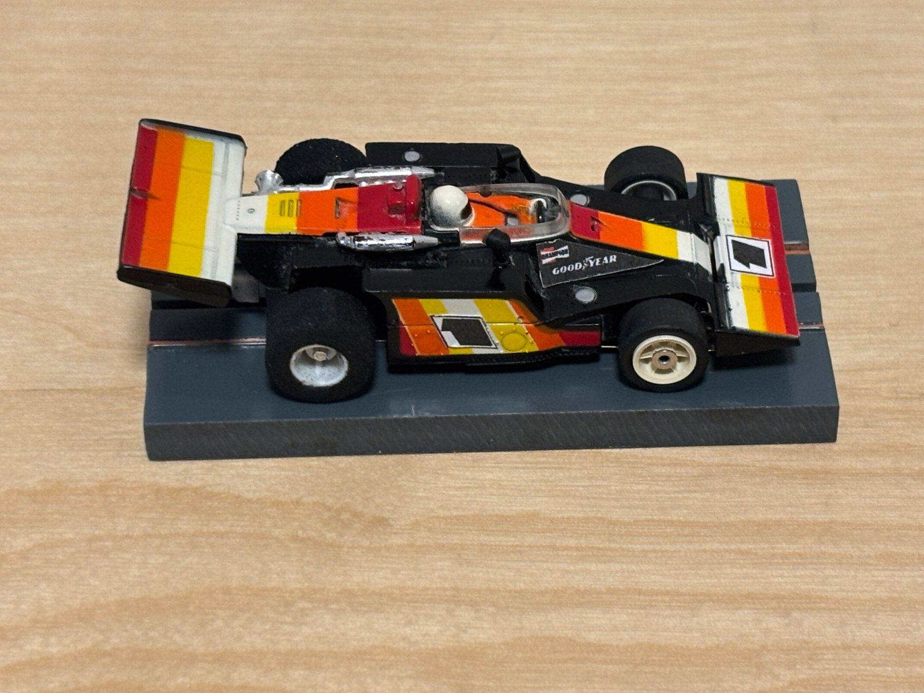 Faller Piste: Faller/Aurora AFX G+Plus Indy Special schwarz – Usato da Bülach venduto da h0slotch 5