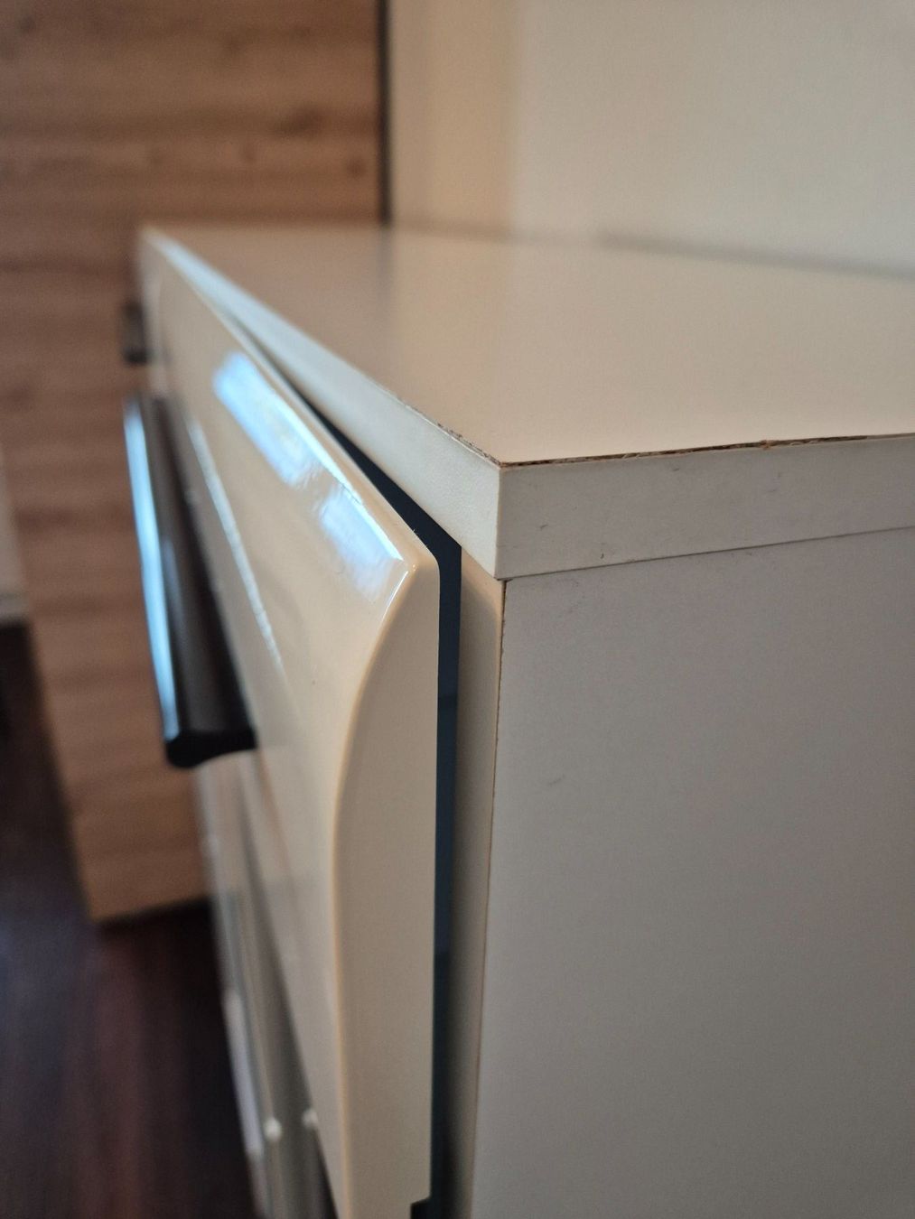 Schränke: Zwei Vitrinenschränke weiss – Gebraucht aus Hombrechtikon von nie_hk8r 7
