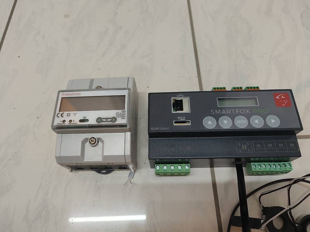 Mesurer: Smartfox pro 80 amp mit Zubehör  – D'occasion à Moosleerau par Philipp2021 3