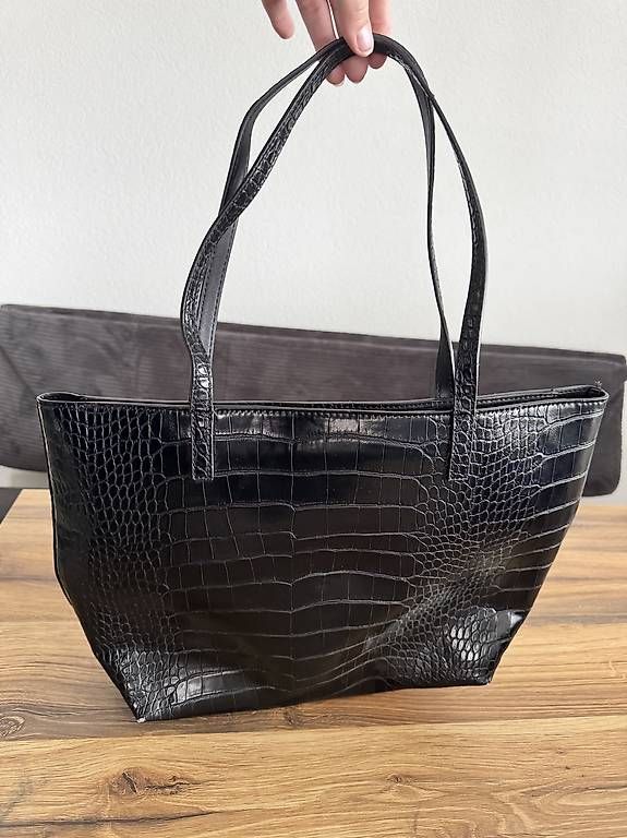Borse: Schwarze Croco Tote Bag – Usato da Bettlach venduto da michellemmm 4