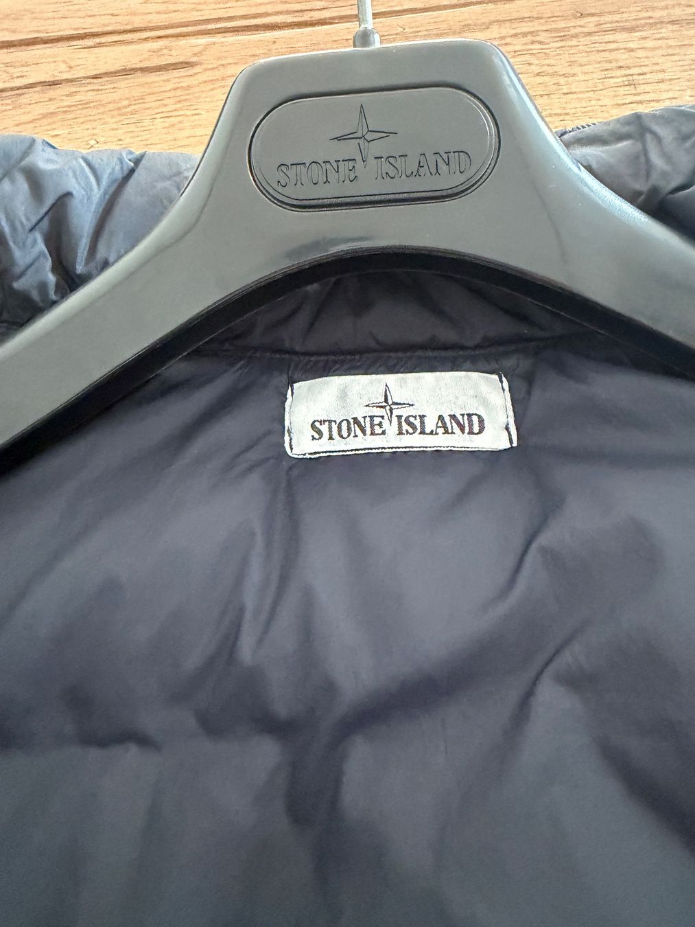 Stone Island Giacche: Stone Island Winterjacke L – Usato da Niederrohrdorf venduto da D.Corso 5