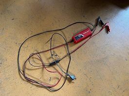 Chargeur / maintien de batterie auto moto