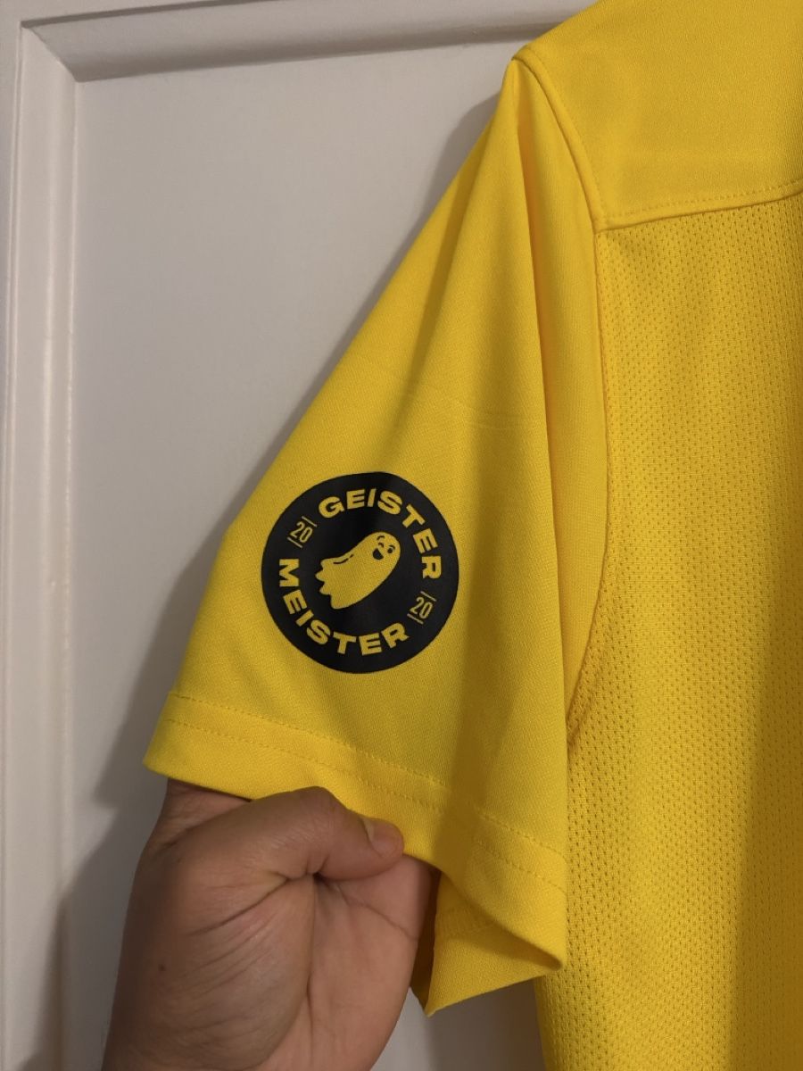 Nike T-shirt: Nike BSC Young Boys Meester T-Shirt – Usato da Ostermundigen venduto da Boss127 2