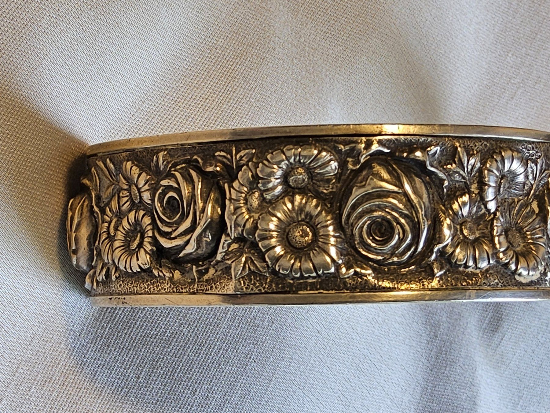 Bracciali & Braccialetti: Silber 835 Viktorianischer Armreif mit Rosen Repoussé – Usato da Zürich venduto da gutsan 6