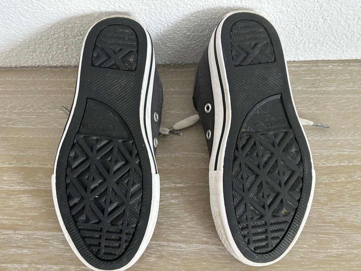 Converse Scarpe per ragazzi: Coole Converse All Star Kinder Schuhe, Grösse 30 – Usato da Wolhusen venduto da eve_m6cg 4