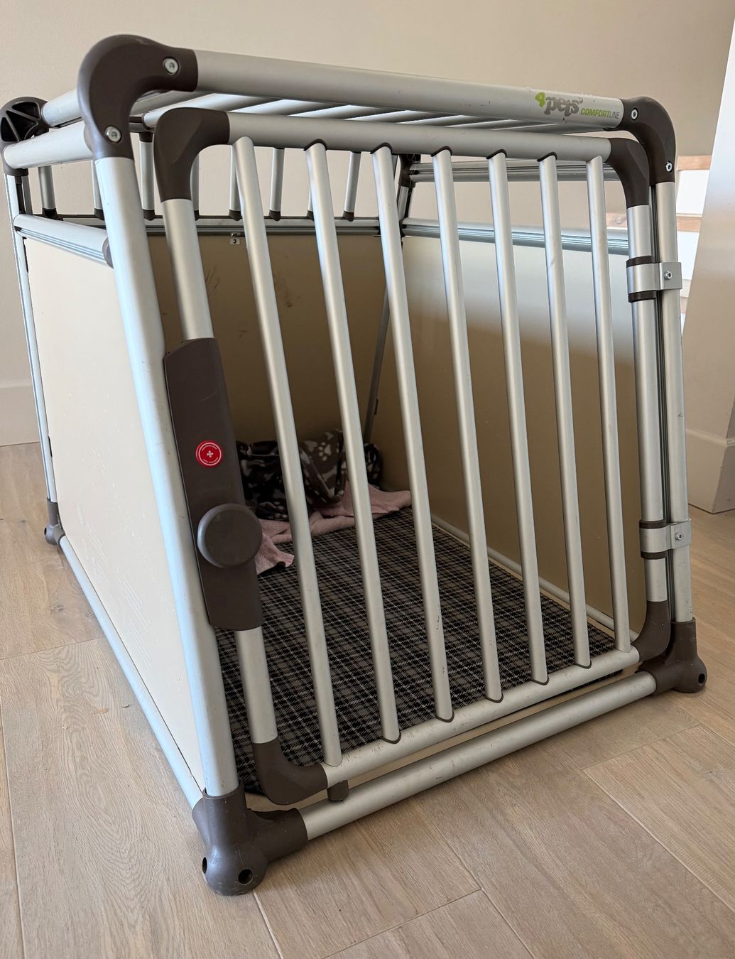 4pets Käfige, Transport & Sicherheit: 4pets Hundebox comfortline M – Gebraucht aus Hittnau von 25wiLson